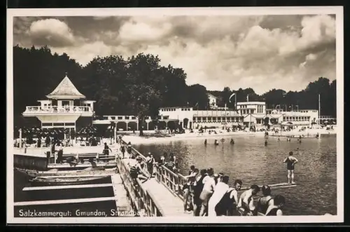 AK Gmunden /Salzkammergut, Badegäste im Strandbad