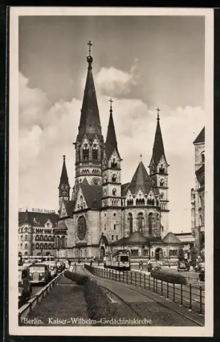 AK Berlin-Charlottenburg, Strassenbahn bei der Kaiser-Wilhelm-Gedächtniskirche
