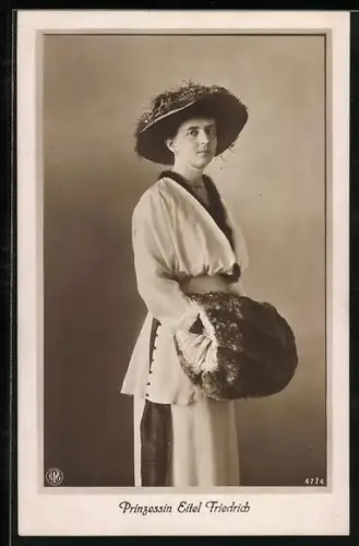 AK Prinzessin Eitel Friedrich von Preussen, mit Hut & Muff