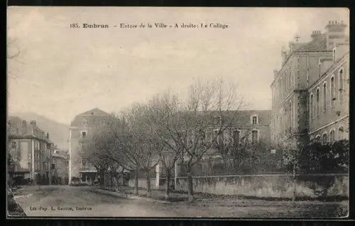 AK Embrun, Entrée de la Ville, A droite: Le Collège