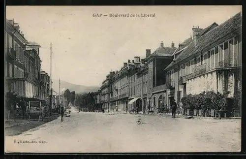 AK Gap, Boulevard de la Libertè