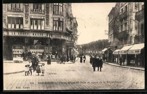AK Narbonne, Place, Hôtel de Ville et cours de la République
