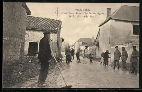 AK St. Hilaire-le-Petit, Französische Einwohner beim Strassenreinigen
