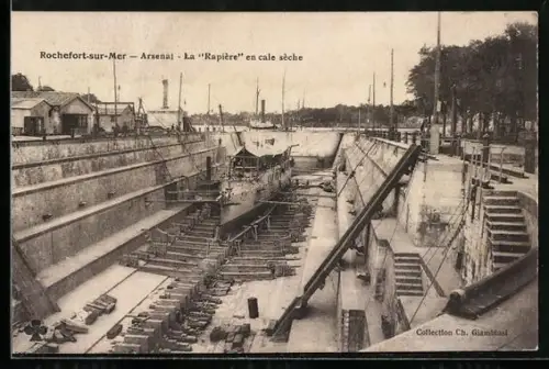 AK Rochefort-sur-Mer, Arsenal, La Rapière en cale sèche
