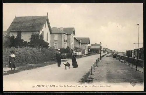 AK Châtelaillon, Sur le Boulevard de la Mer, Chalets, côté Sud