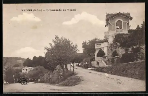 AK Nyons, Promenade de Veaux