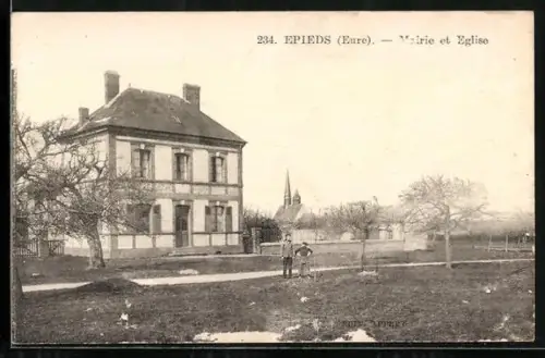AK Epieds /Eure, Mairie et Eglise
