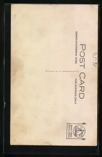 Foto-AK Zwei Frauen in Gondel von einem Luftschiff, Studiokulisse