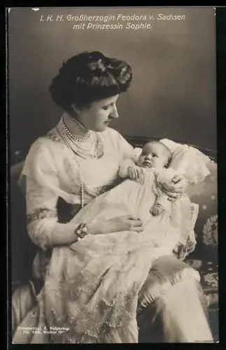 AK Grossherzogin Feodora von Sachsen-Weimar-Eisenach mit Prinzessin Sophie