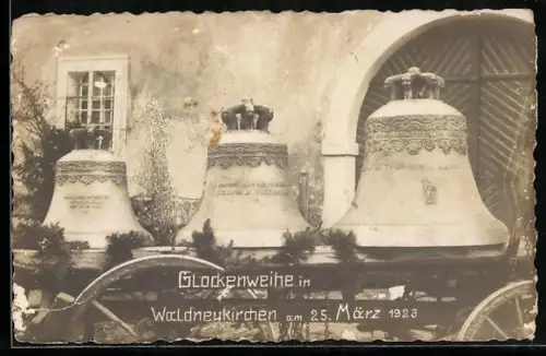 AK Waldneukirchen, Glockenweihe 25. März 1923, Drei Glocken auf einem Karren