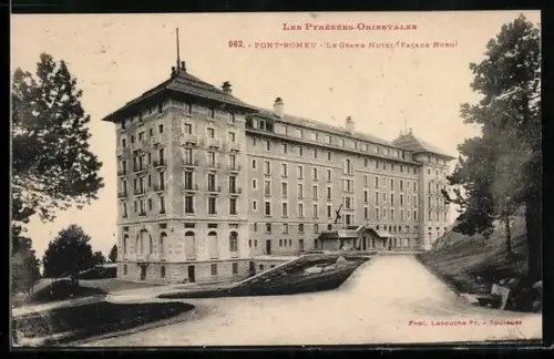 AK Font-Romeu /Les Pyrénées-Orientales, Le Grand Hôtel, facade nord