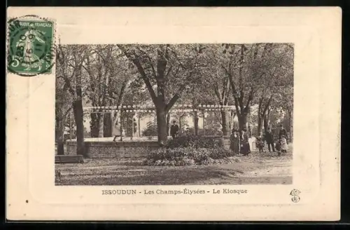 AK Issoudun, Les Champs-Élysées, Le Kiosque