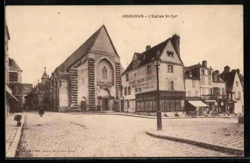 AK Issoudun, L`Église St-Cyr et la place animée adjacente