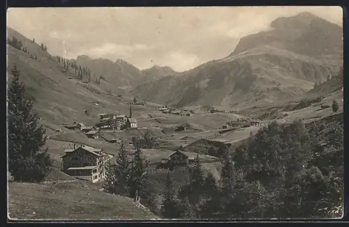 AK St. Antönien /Prättigau, Panorama mit Kapelle