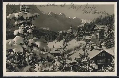 AK Arosa, Ortschaft vom Schnee bedeckt, Berge