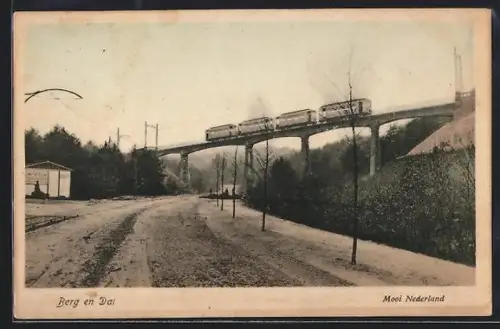 AK Berg en Dal, Panorama, Strassenbahn