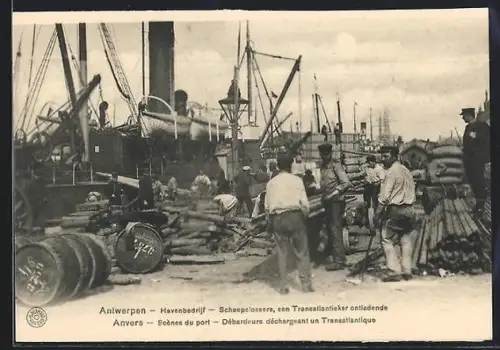 AK Antwerpen, Havenbedrijf, Scheepsloosers, een Transatlantieker ontladende, Hafen