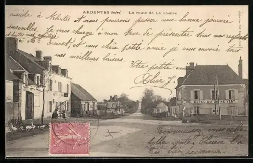 AK Ardentes /Indre, La route de La Châtre avec l`Hôtel du Cheval Blanc et l`Hôtel du Cidre Vert