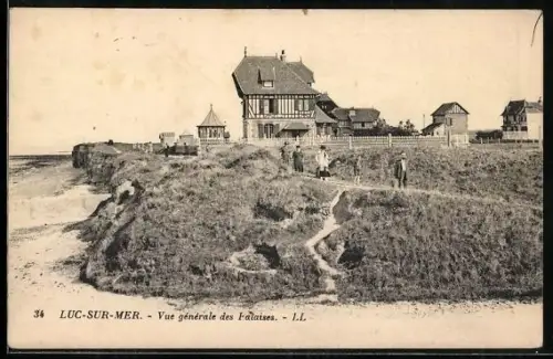 AK Luc-sur-Mer, Vue générale des falaises