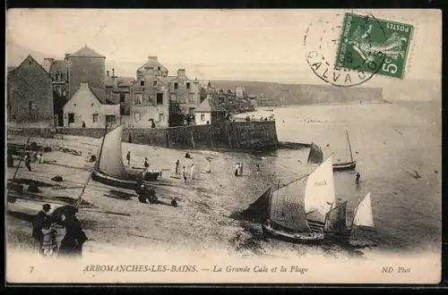 AK Arromanches-les-Bains, La Grande Cale et la Plage
