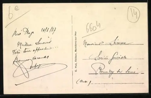 AK Bernières-sur-Mer, La rue de St-Aubin avec enfants et voiture sur le chemin