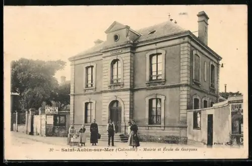 AK Saint-Aubin-sur-Mer /Calvados, Mairie et École de Garcons