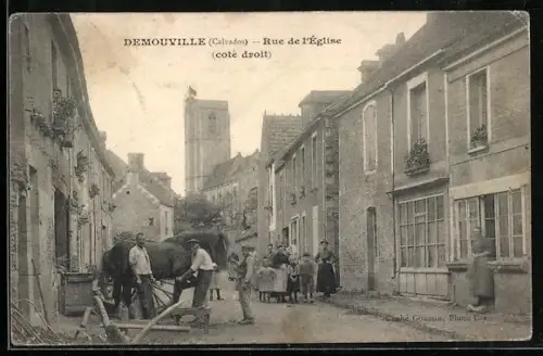 AK Demouville /Calvados, Rue de l`Église, côté droit