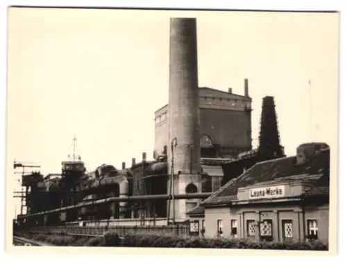 4 Fotografien Ansicht Merseburg, Leuna-Werk, Werksansicht