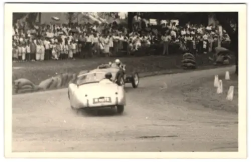 6 Fotografien Autorennen, Roadster Rennwagen