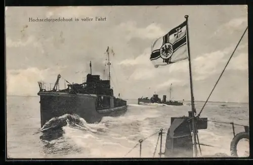 AK Hochseetorpedoboote in voller Fahrt, Kriegsschiff