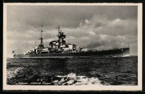 AK Schwerer Kreuzer Admiral Hipper in Fahrt, Kriegsmarine