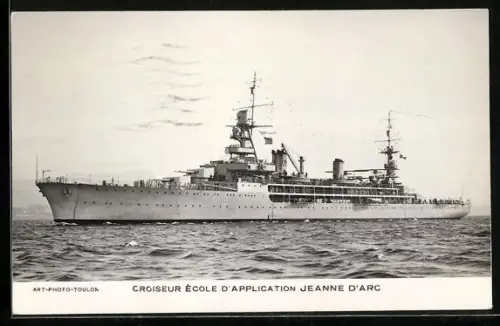 AK Französischer Schulkreuzer Jeanne d`Arc, Kriegsschiff