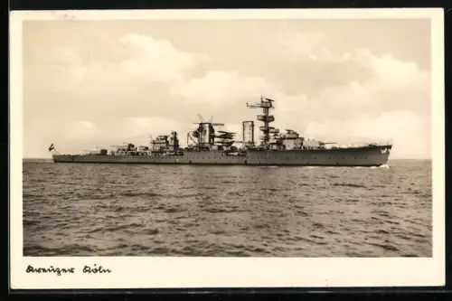 AK Leichter Kreuzer Köln der Kriegsmarine auf See