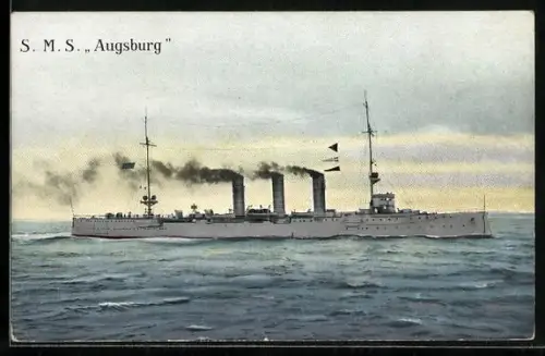 AK Kleiner Kreuzer Augsburg in Fahrt, Kriegsschiff