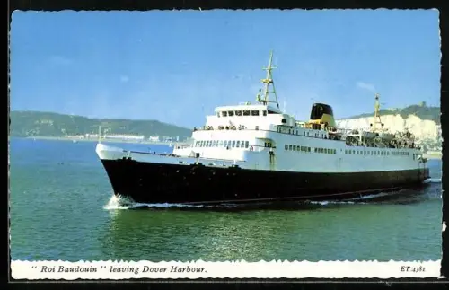 AK Dover, Fährschiff Roi Baudouin verlässt den Hafen