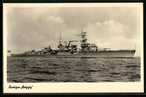 AK Leichter Kreuzer Leipzig der Kriegsmarine in Fahrt