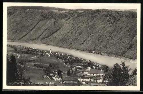 AK Engelhartszell a. d. Donau, Panorama mit Kirche