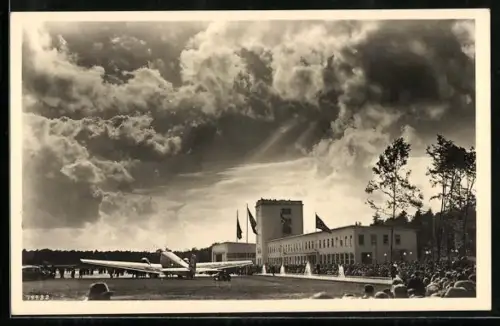 AK Frankfurt a. M., Flughafen Rhein-Main mit flaggen