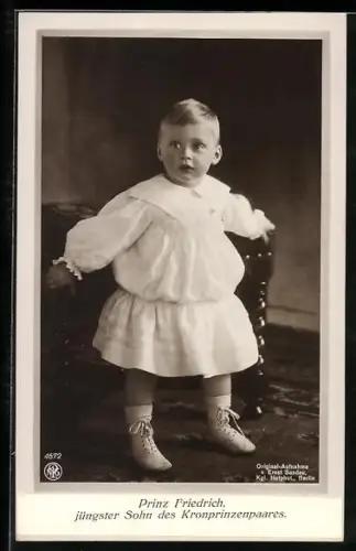 AK Erste Gehversuche des Prinzen Friedrich Georg