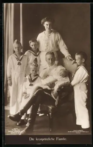 AK Kronprinz Wilhelm von Preussen mit Gemahlin und den Kindern