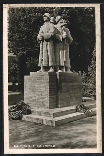 AK Bad Pyrmont, Krieger-Ehrenmal im Park