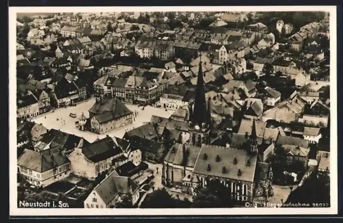 AK Neustadt i. Sa., Fliegeraufnahme der Stadt