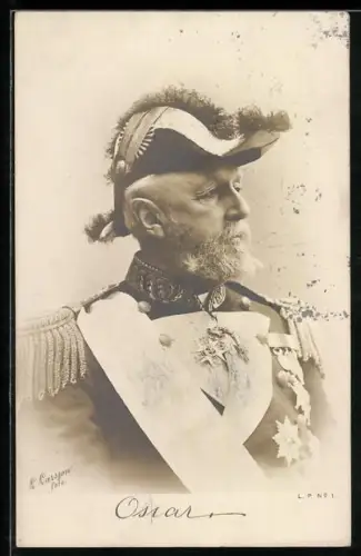 AK Oscar von Schweden in Uniform mit Orden