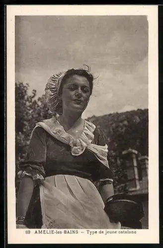 AK Amélie-les-Bains, Type de jeune Catalane