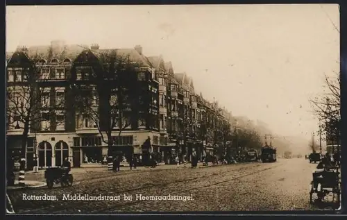AK Rotterdam, Middellandstraat bij Heemraadssingel, Strassenbahn