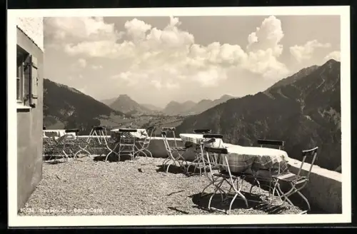 AK Hindelang /Allgäuer Alpen, Sessellift Berg-Cafe, Terrasse mit Blick nach Oberjoch