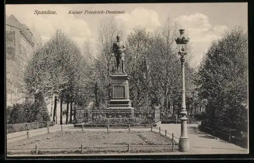 AK Berlin-Spandau, Kaiser Friedrich-Denkmal