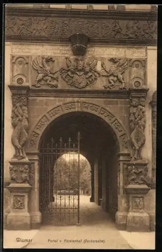 AK Wismar, Portal am Fürstenhof, Vorderseite