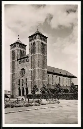 AK Kaiserslautern /Pfalz, Gelöbniskirche Maria Schutz