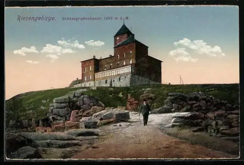 AK Schneegruben-Baude, Riesengebirge, Blick vom Weg aus zum Berghotel hinauf